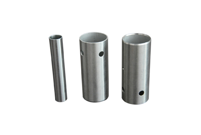 醫療器械管-不鏽鋼管使用碳氫清洗劑除油案例（lì）